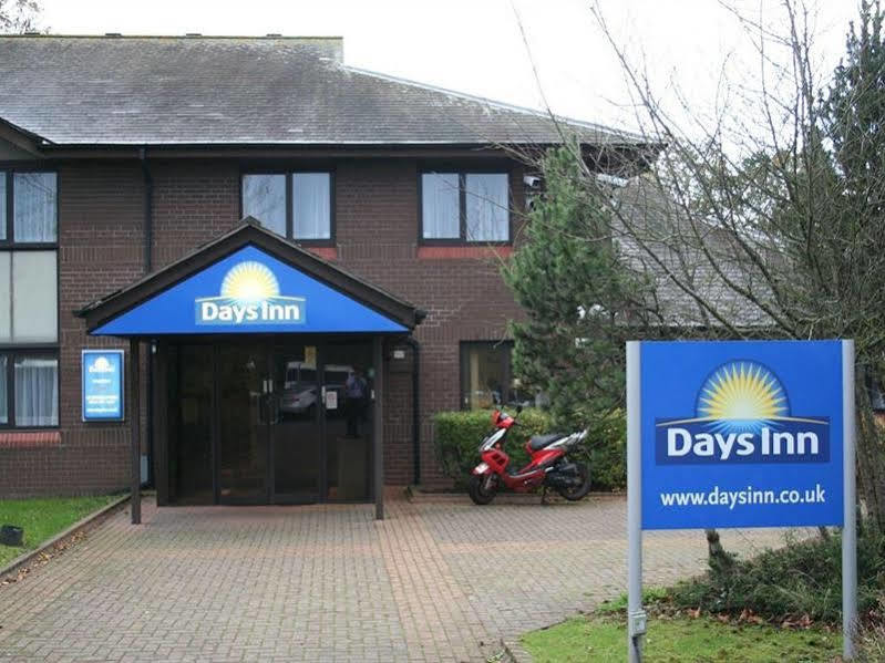 Days Inn Taunton Esterno foto